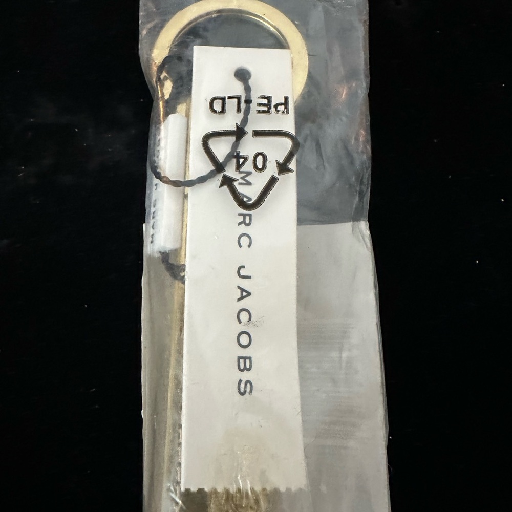 Marc Jacobs  Logo Keychain | Designer Strap Key Ring | Luxury Gift‎ NWT - Picture 10 of 11